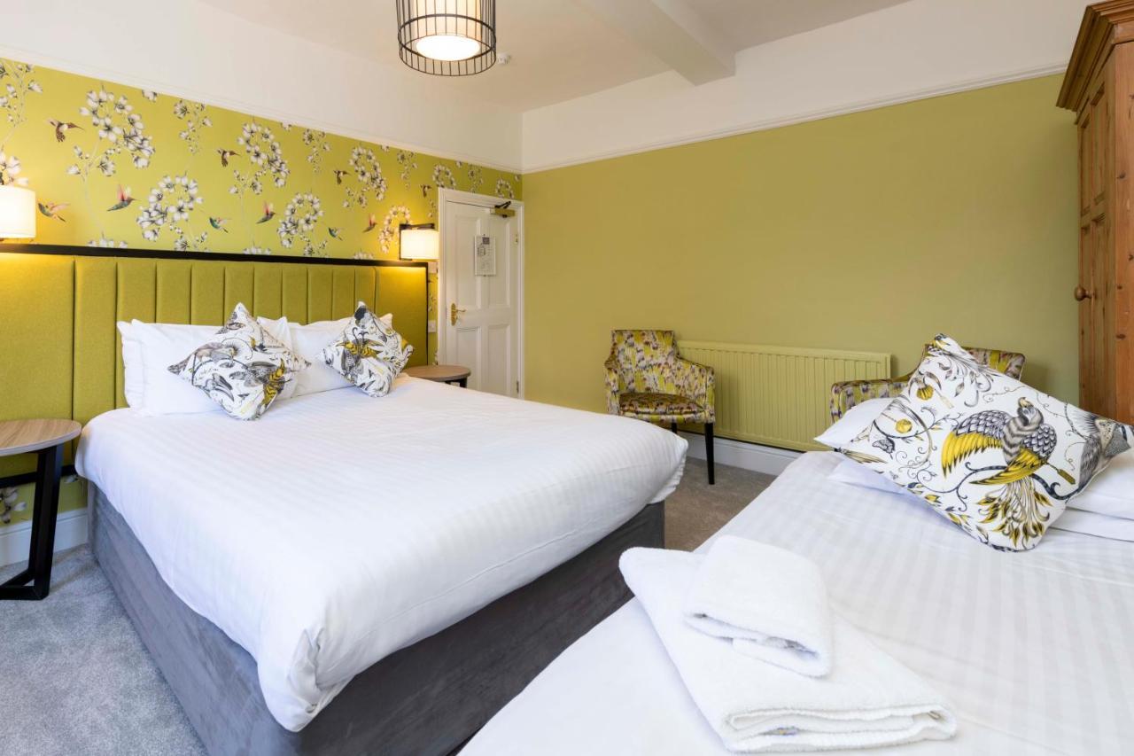 Wisteria Hotel 3*