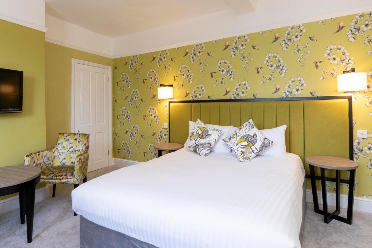 Wisteria Hotel